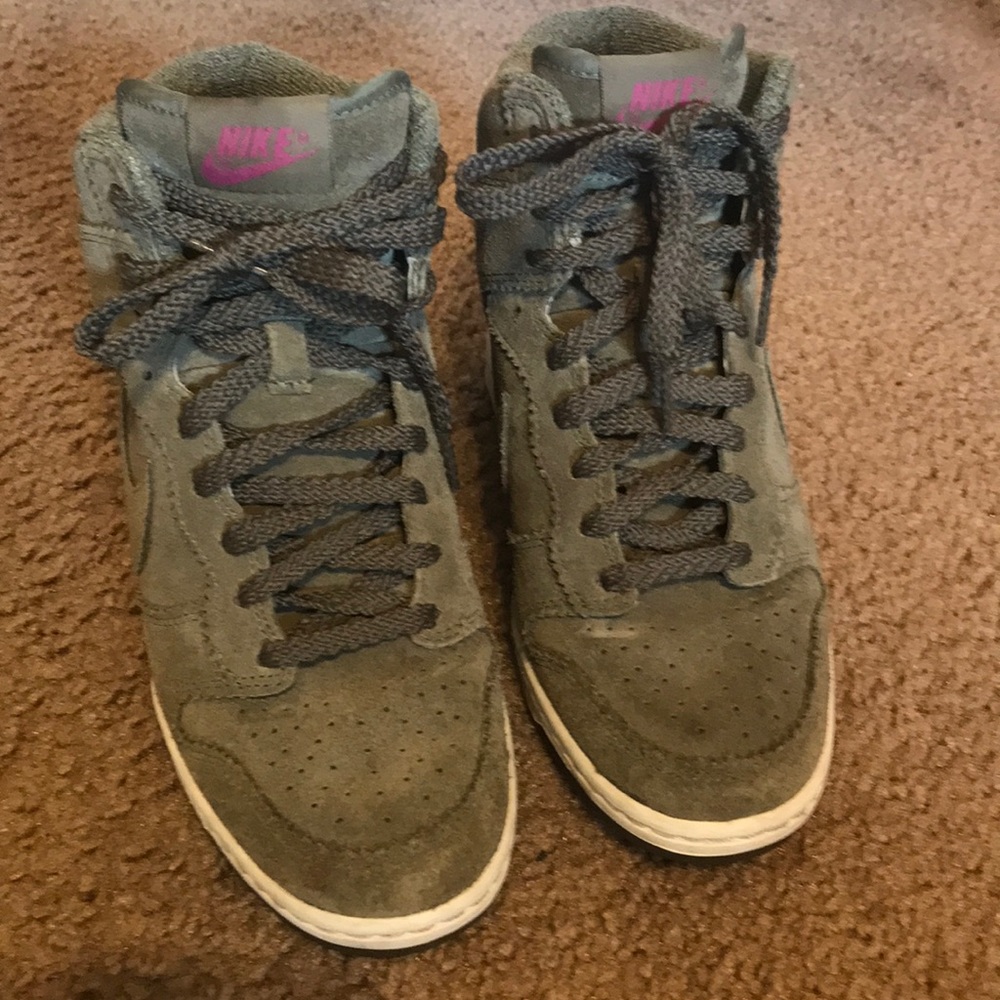 Nike suede wedge